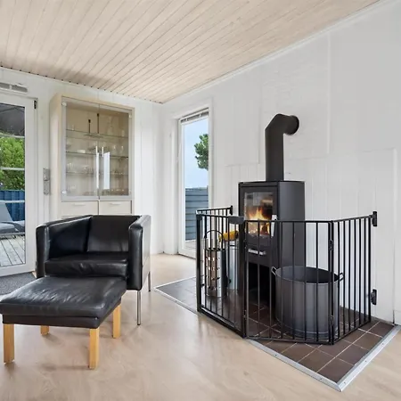 Swana - 550m From The Sea By Interhome *