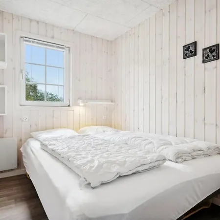 Feriehus Swana - 550m From The Sea By Interhome *